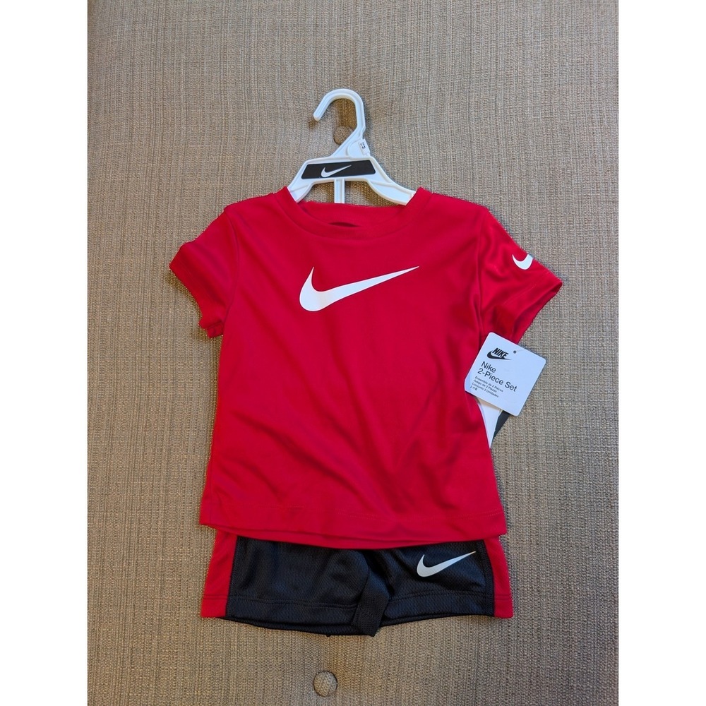 NWT Nike 2-Piece Set 18 M Red SS T-Shirt Black Mesh Shorts Swoosh Logo